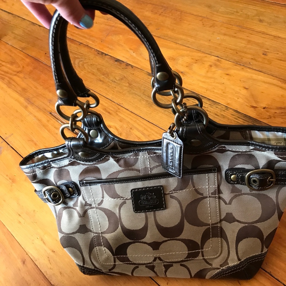 Couch purse
